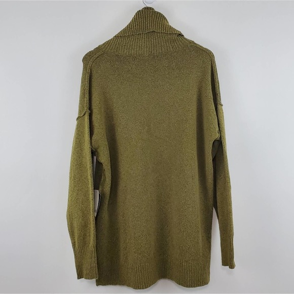 Becca Tilley x Bar III Turtleneck High-Low Sweater - Picture 2 of 4